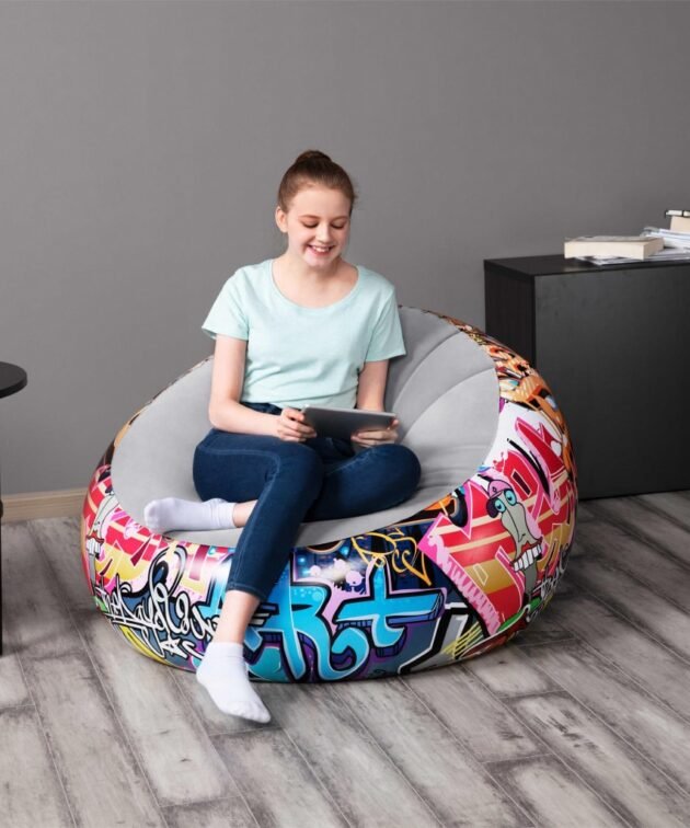أريكة هوائية مريحة بتصميم شبابي أنيق وعصري قابلة للنفخ بسهولة Fauteuil Gonflable Graffiti Soft Top 112 x 112 x 66cm Bestway#75075