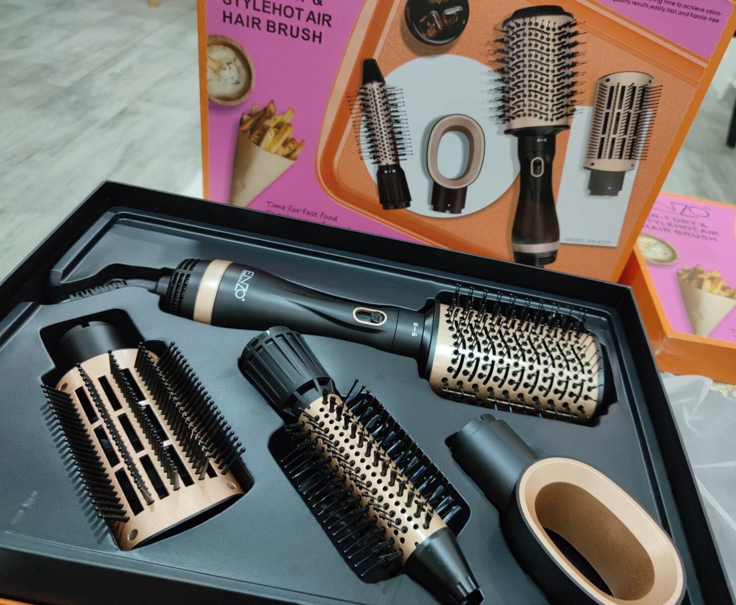 Pack ENZO Sèche-cheveux & Volumateur & Brosse à air chaud 4en1