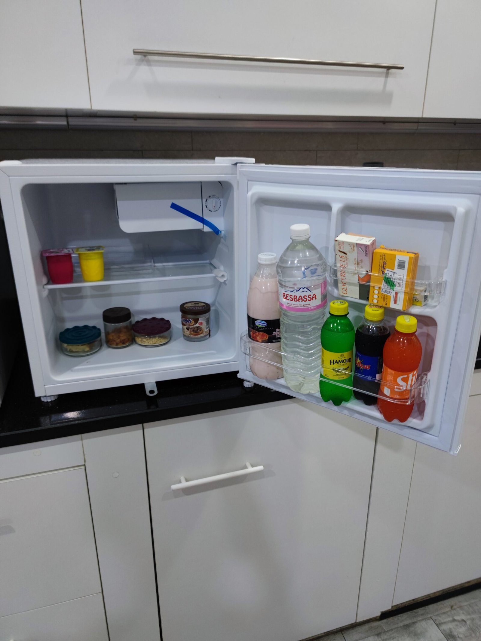 Réfrigérateur Mini bar Raylan 47 litres – Image 4