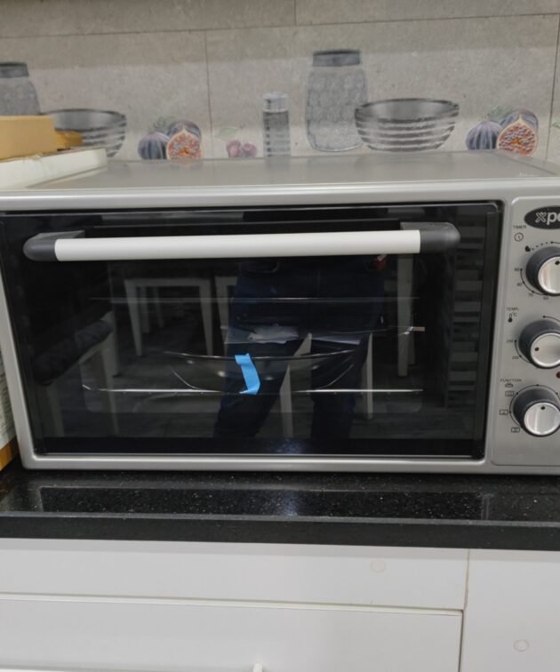 Four électrique XPER 52L ventilé avec éclairage intérieur et tourne broche