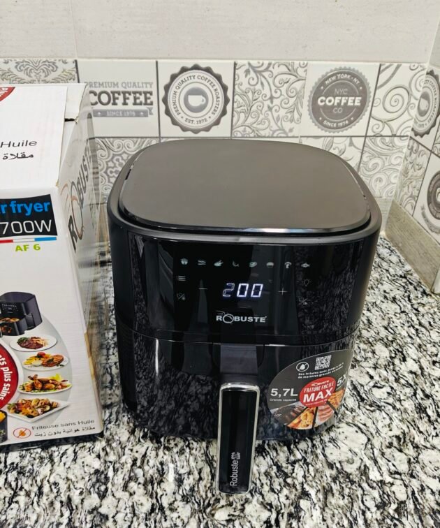 Friteuse sans huile Airfryer 5,7 litres 1700W ROBUSTE Originale avec 8 prereglages et une lampe Avec Fenêtre Visible