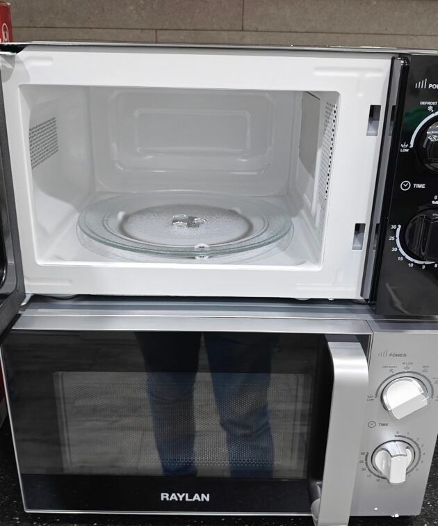 Four à Micro-ondes Raylan 20L – 700W, 6 niveaux de puissance, minuterie