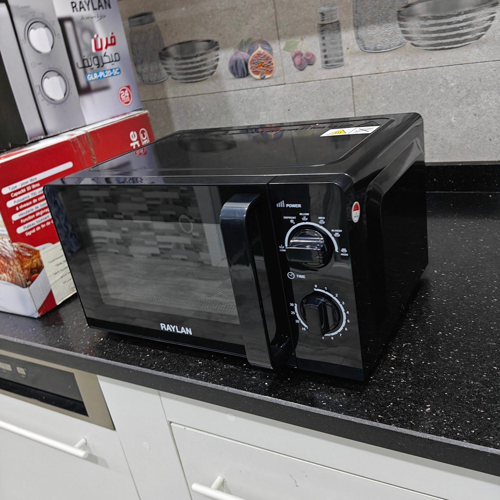 Four à Micro-ondes Raylan 20L – 700W, 6 niveaux de puissance, minuterie – Image 3