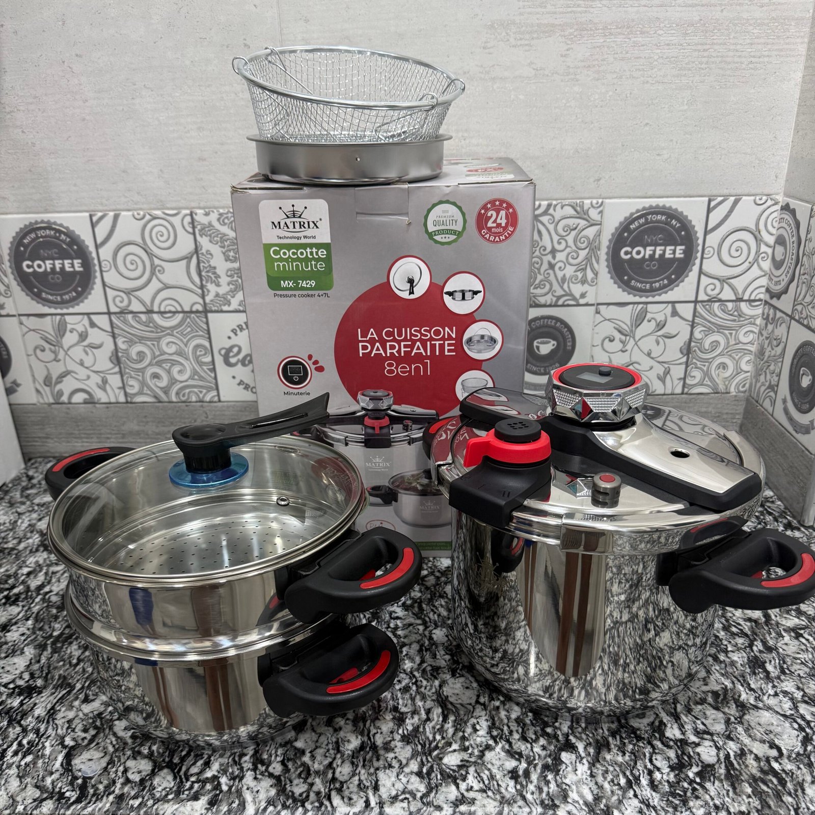 Pack 2 Cocotte-minute 4L + 7L Matrix Inox 18/10 haute qualité et griffé + couscoussier + panier friteuse + panier légumes avec des poignée rabattable et 2 ans garantie – Image 4