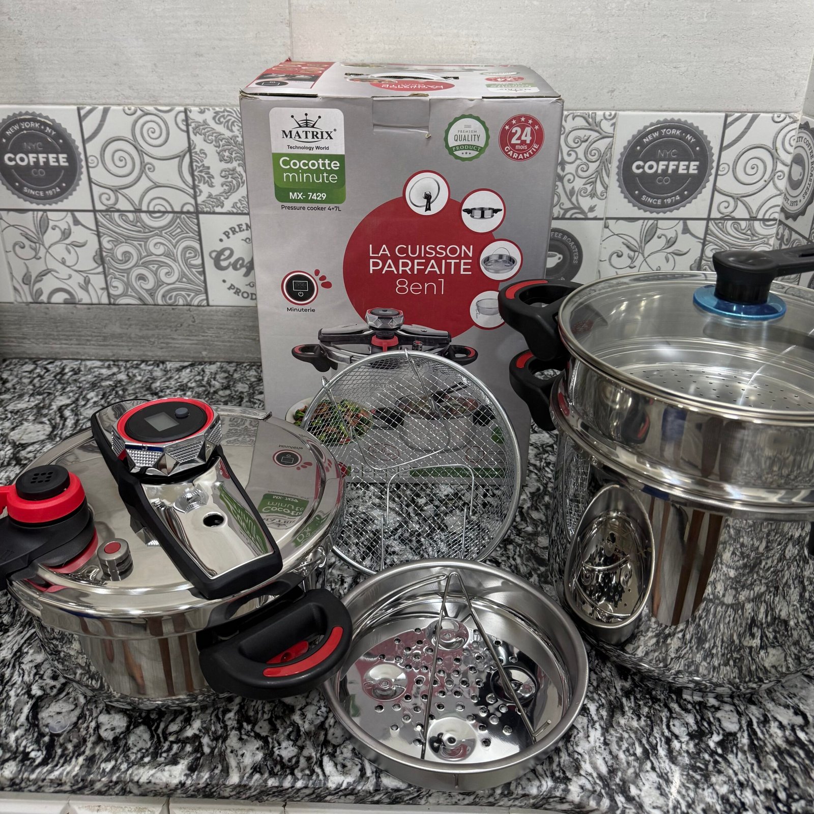 Pack 2 Cocotte-minute 4L + 7L Matrix Inox 18/10 haute qualité et griffé + couscoussier + panier friteuse + panier légumes avec des poignée rabattable et 2 ans garantie – Image 2